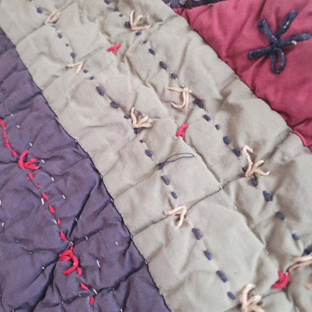 Vintage Potterybarn (1) Euro Sham Black Floral Hand Stitched quilted Plaid 24x25